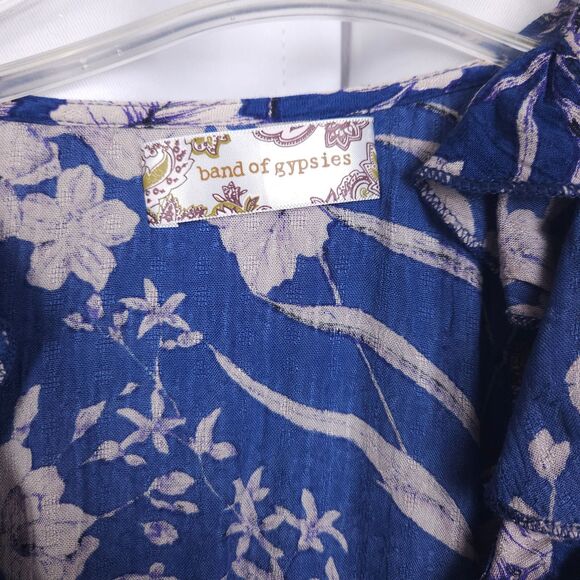 NWT Band of Gypsies B.O.G Collective Womens Small Blue Floral Audrey Cropped Top - Picture 4 of 7